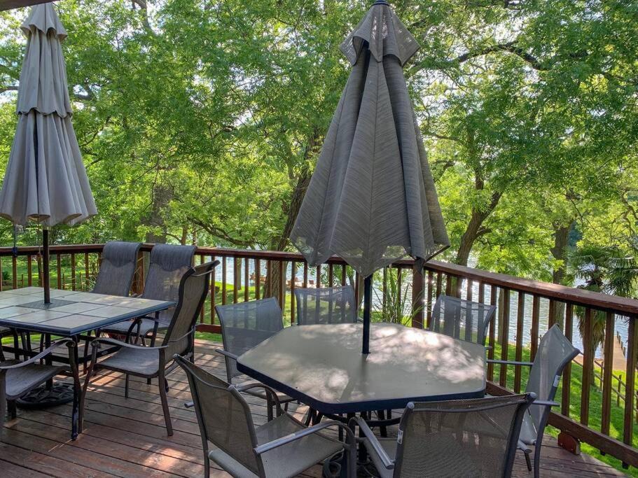 The River Haven - Sleeps 32 - On Guadalupe River Seguin Exterior photo
